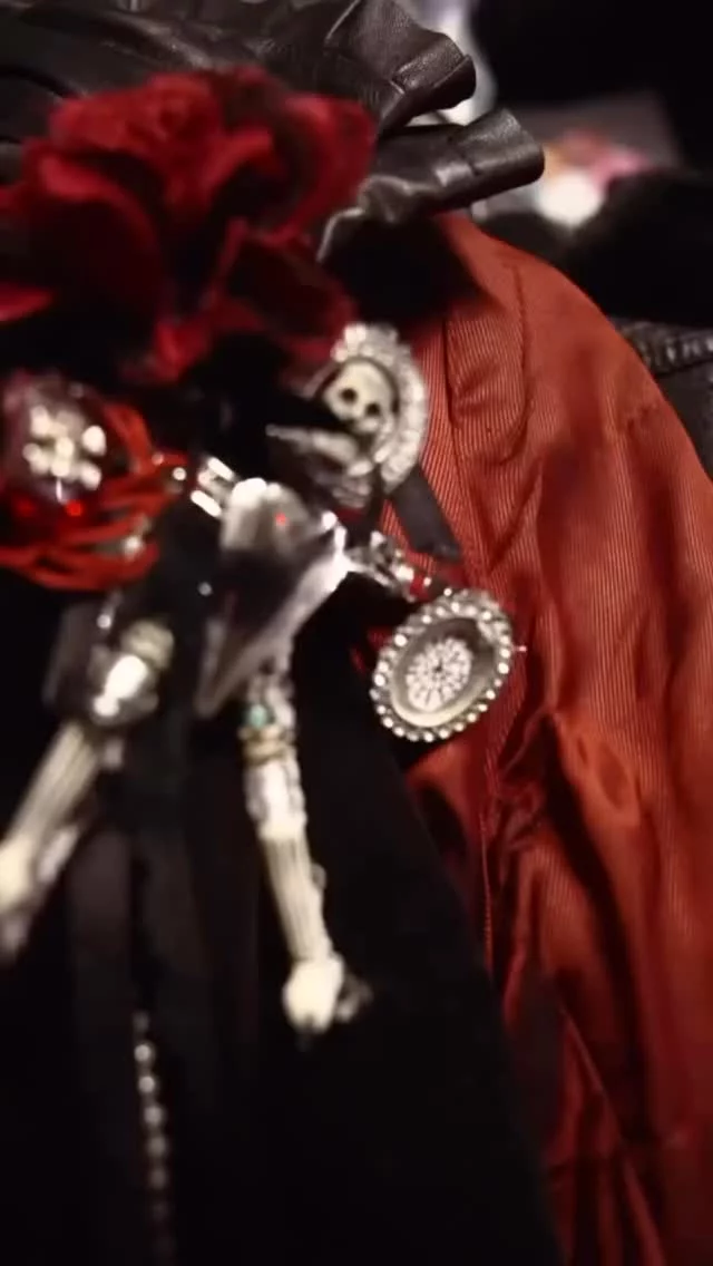 Las Vegas fashion designer @gypsecouture is bringing the heat with another epic night on the @liquidredlv stage. A sultry spectacle for your eyes ft. @partygirlpearl @margokorol_ and more. #fashionshow #upcycledfashion #fetishfashion